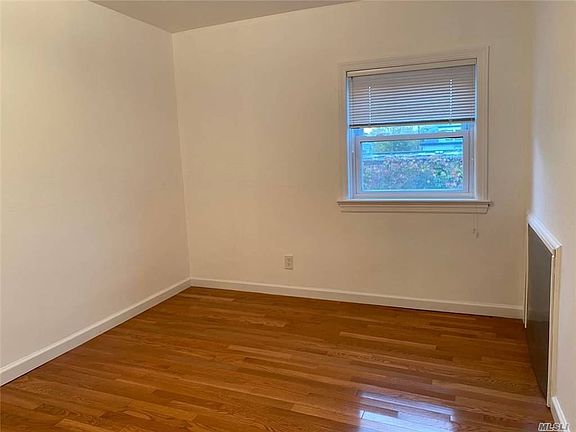 3rd image of 23-06 College Point Blvd Floor 2