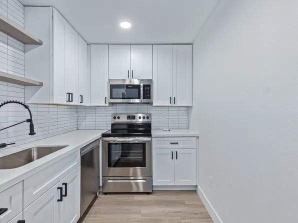 107 W Broadway Rd, Tempe, AZ 85282