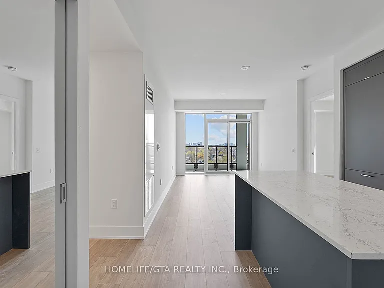 858 Dupont St #602 — Photo 13