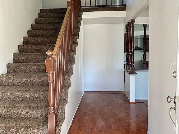 5th image of 17212 Baber Ave