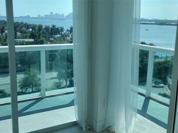 5th image of 7900 Harbor Island Dr APT 926