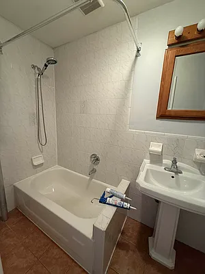 Rented by Bond New York | media 5