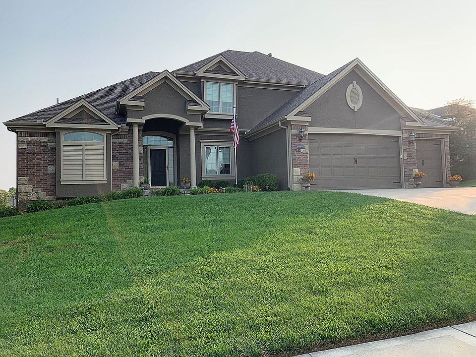 1st image of 6635 NW Hickory Dr