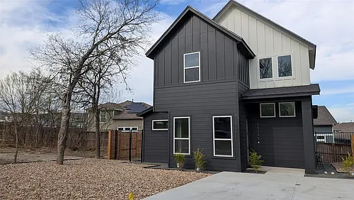 2220 Yellow Jacket Ln #2 Photo 1