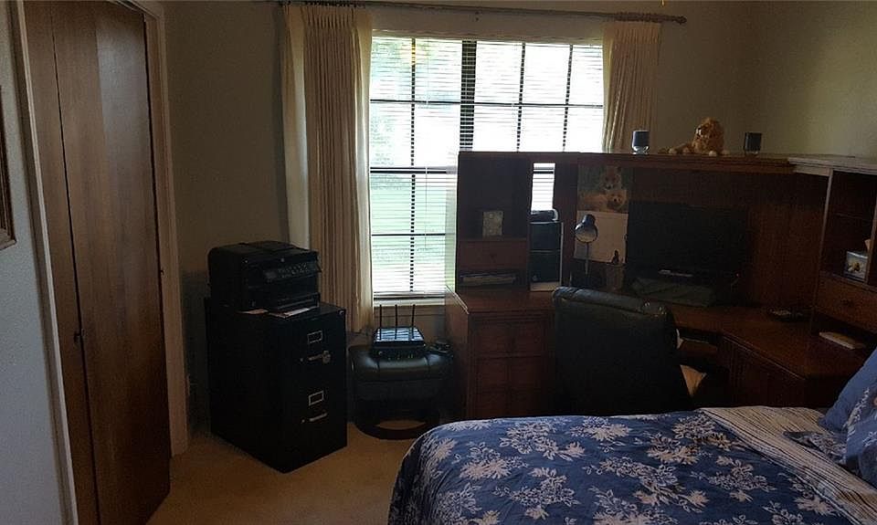 2nd image of 2213 W Olrich St