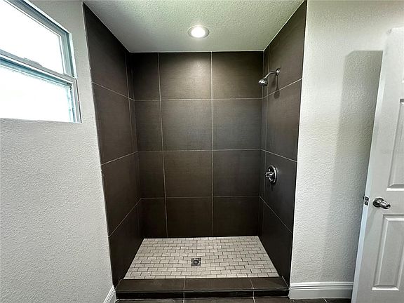 2nd image of 7614 Lavender Ln