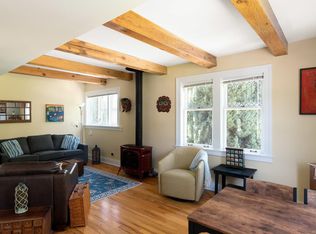 753 Pemberton Rd #3, Victoria, BC V8S 3R3