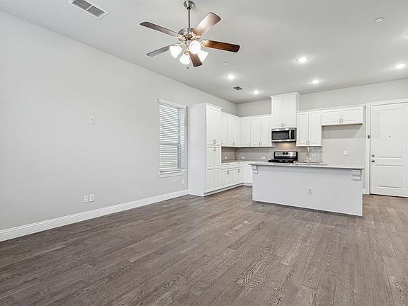 4th image of 1553 Wittington Pl