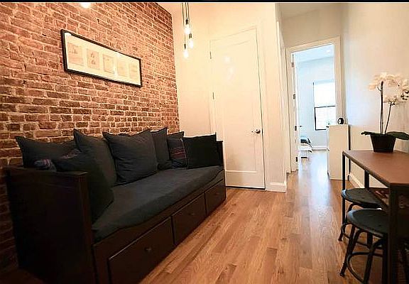 4th image of 30-60 44th St #1R