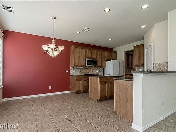 3rd image of 9425 Harrell Dr