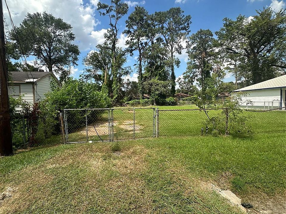 2nd image of 8213 Flintridge Dr