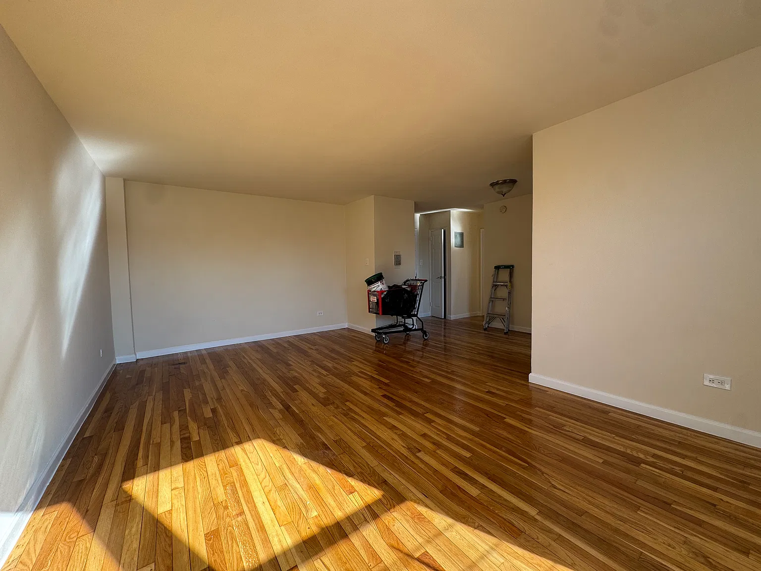 36-25 Parsons Boulevard — Photo 3