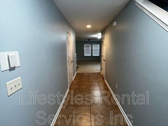 2nd image of 883 S Black Cherry Dr
