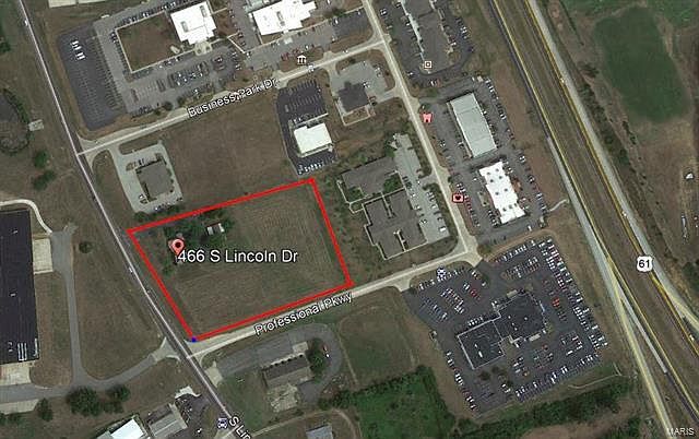 1st image of 466 S Lincoln Dr