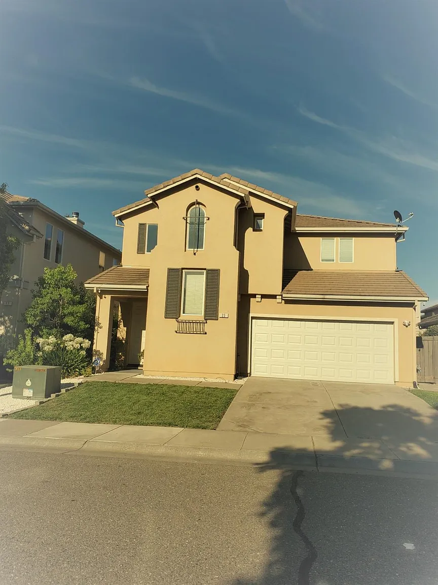 23 Gazania Ct photo 1