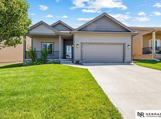 17453 Ames Ave, Omaha, NE 68116