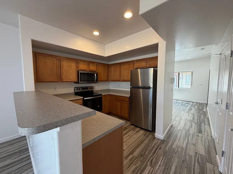 Hedrick1741 — Photo 13