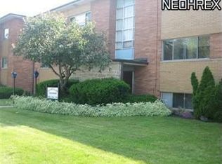 1736 Wagar Rd APT 105, Rocky River, OH 44116