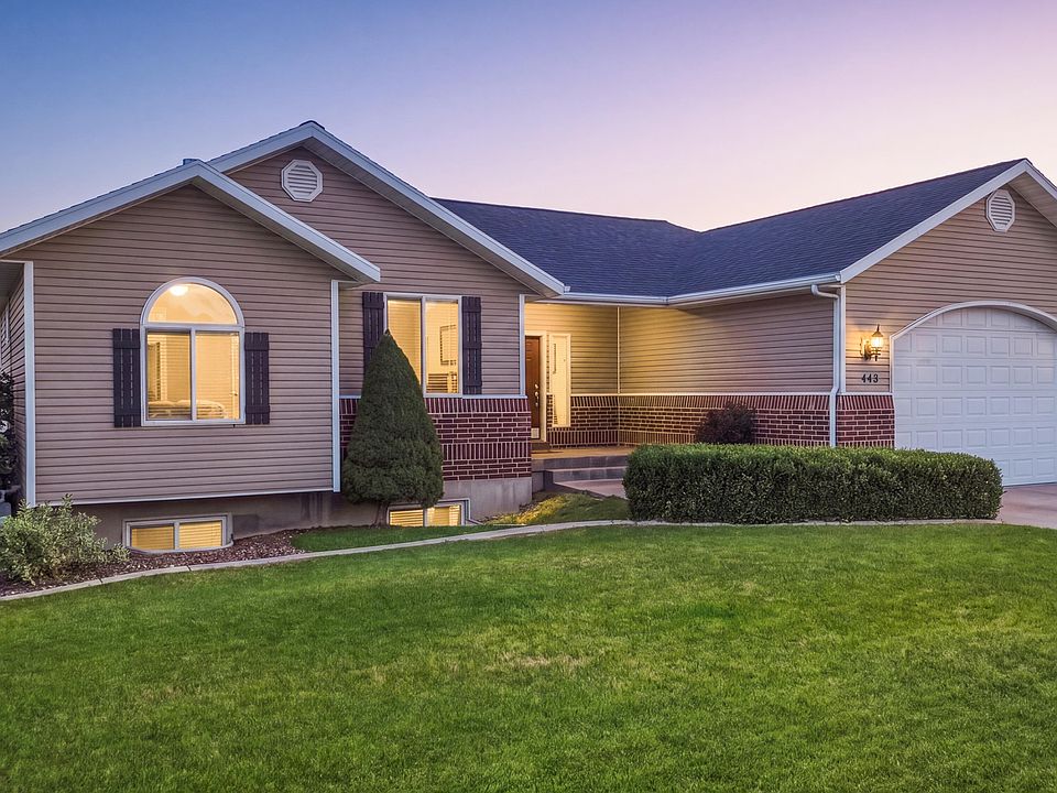 1st image of 443 Meadow Ln