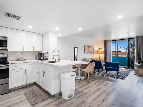 8365 SW 152nd Ave APT C-308, Miami, FL 33193