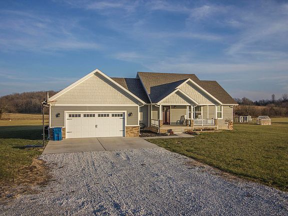 3rd image of 170 Twin Pines Ct