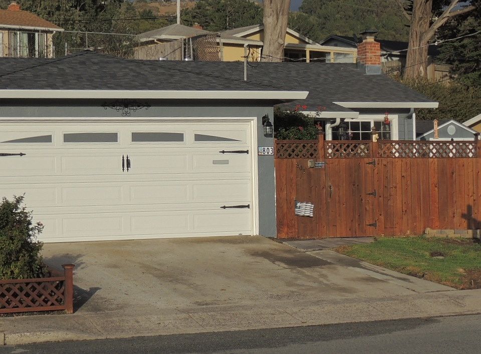 1st image of 803 Crespi Dr