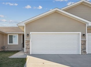 6605 SE Sweetgrass Ln, Pleasant Hill, IA 50327