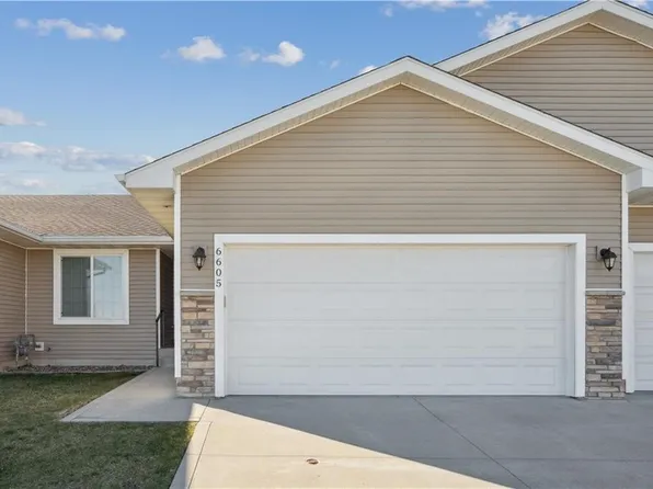 6605 SE Sweetgrass Ln, Pleasant Hill, IA 50327