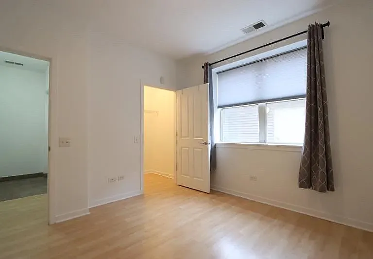 914 S Racine Ave #102 — Photo 16