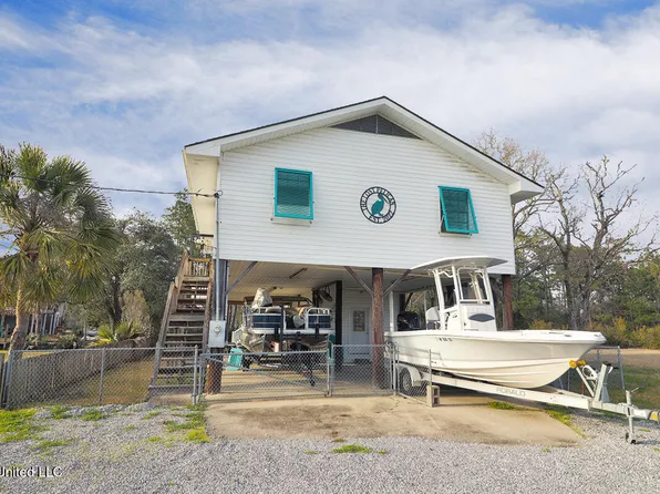 5030 Logan St, Bay Saint Louis, MS 39520