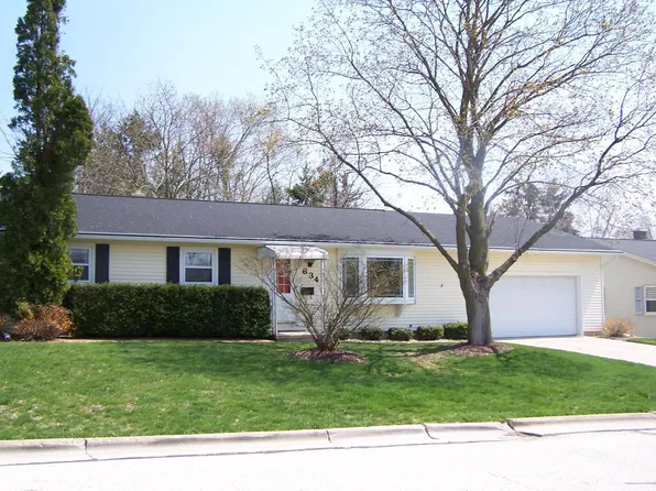 634 Mark AVENUE, Sheboygan Falls, WI 53085