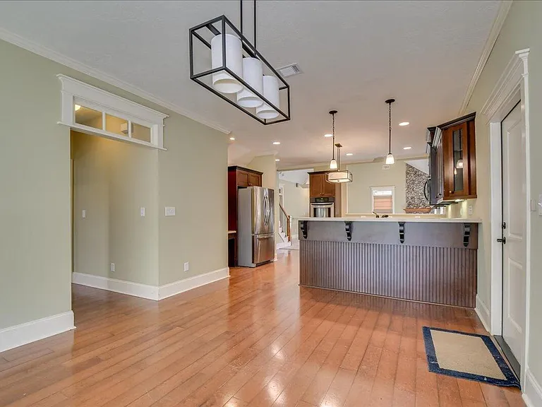 208 Havelock Dr — Photo 15
