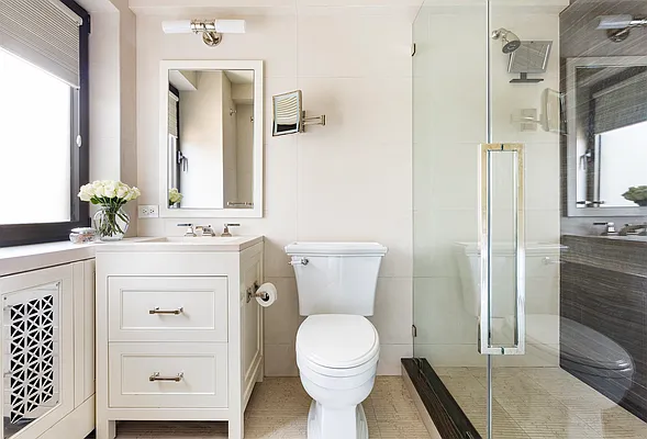 Sold by Sloane Square | media 21