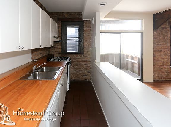 3rd image of 3013 N Broadway St #Two