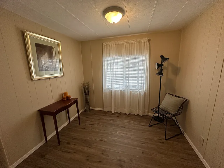 11101 E University Dr — Photo 9