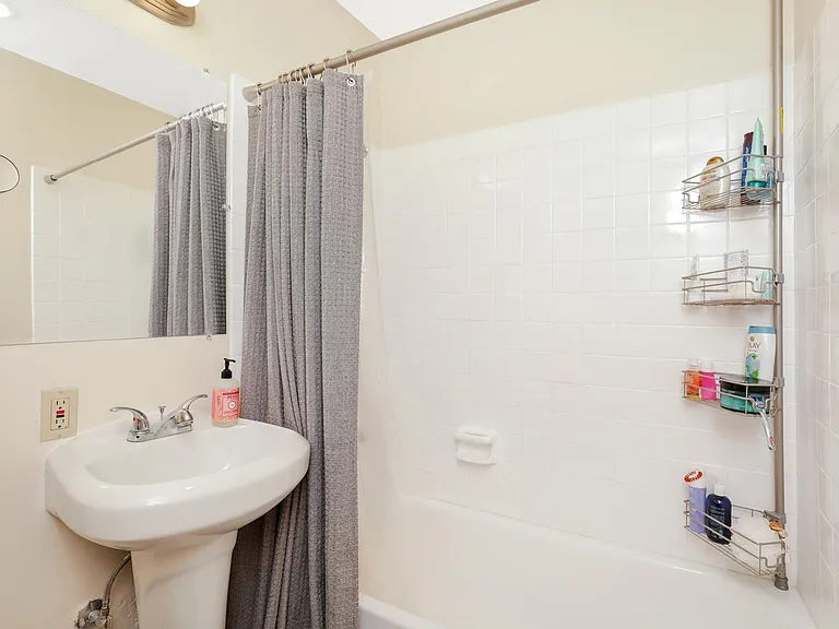 1551 Chalcedony St — Photo 9