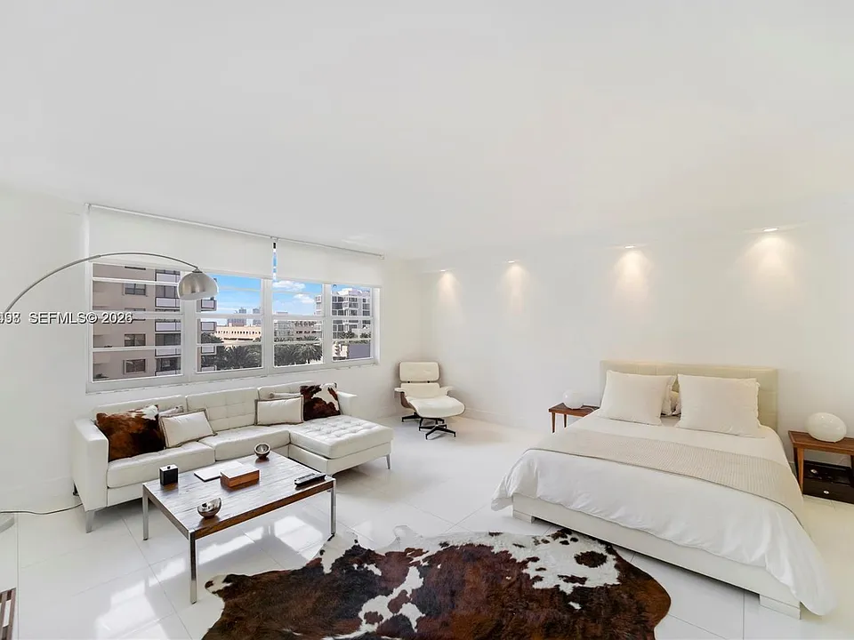 100 Lincoln Rd #605