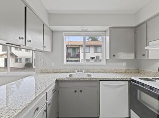16005 E Burnside St, Portland, OR 97233