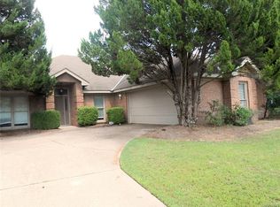 8731 Sturbridge Dr, Montgomery, AL 36116