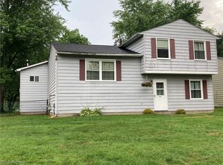 9125 Linden Cir, Windham, OH 44288