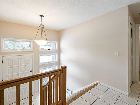 5th image of 84 Brookhaven Dr