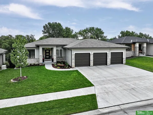 7665 N 166th Ave, Bennington, NE 68007