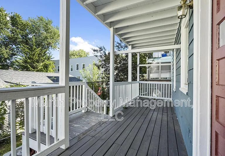31 Harold St #C — Photo 9