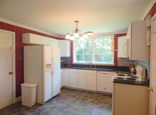 231 Main St, Salvisa, KY 40372