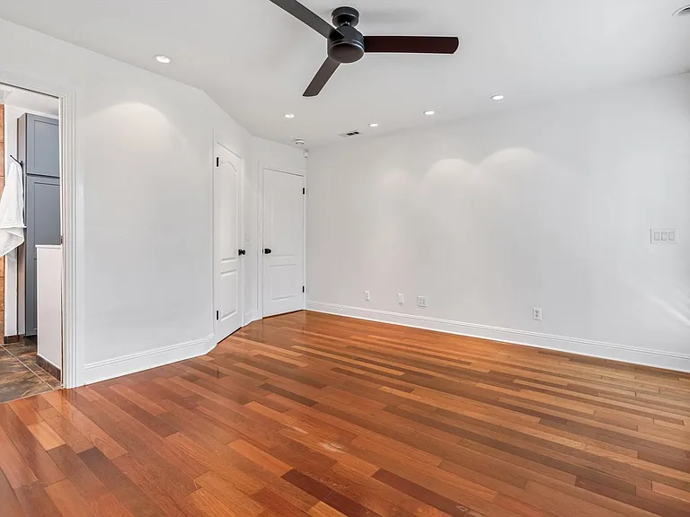 337 Bettencourt St — Photo 13