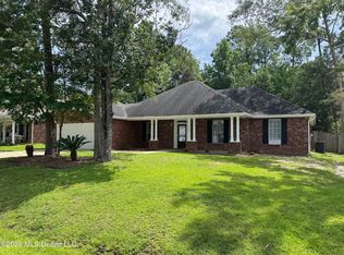 72697 Diamondhead Dr N, Diamondhead, MS 39525