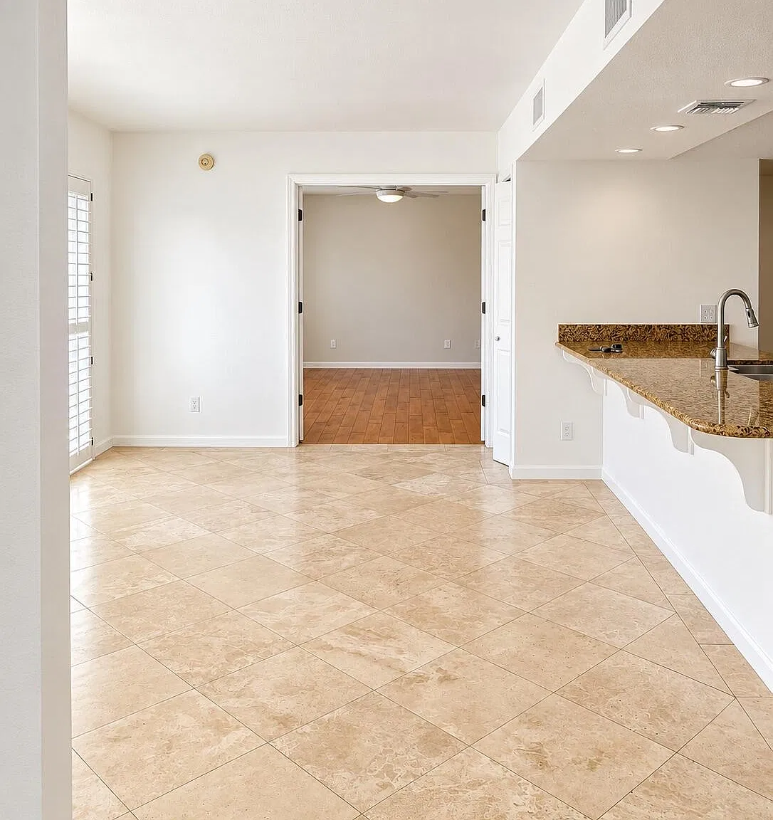 2 bed, 2.0 bath, 1567 sqft, $3,900 — Photo 4