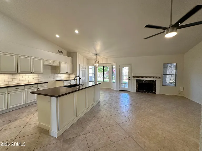 3618 E Goldfinch Gate Ln — Photo 2