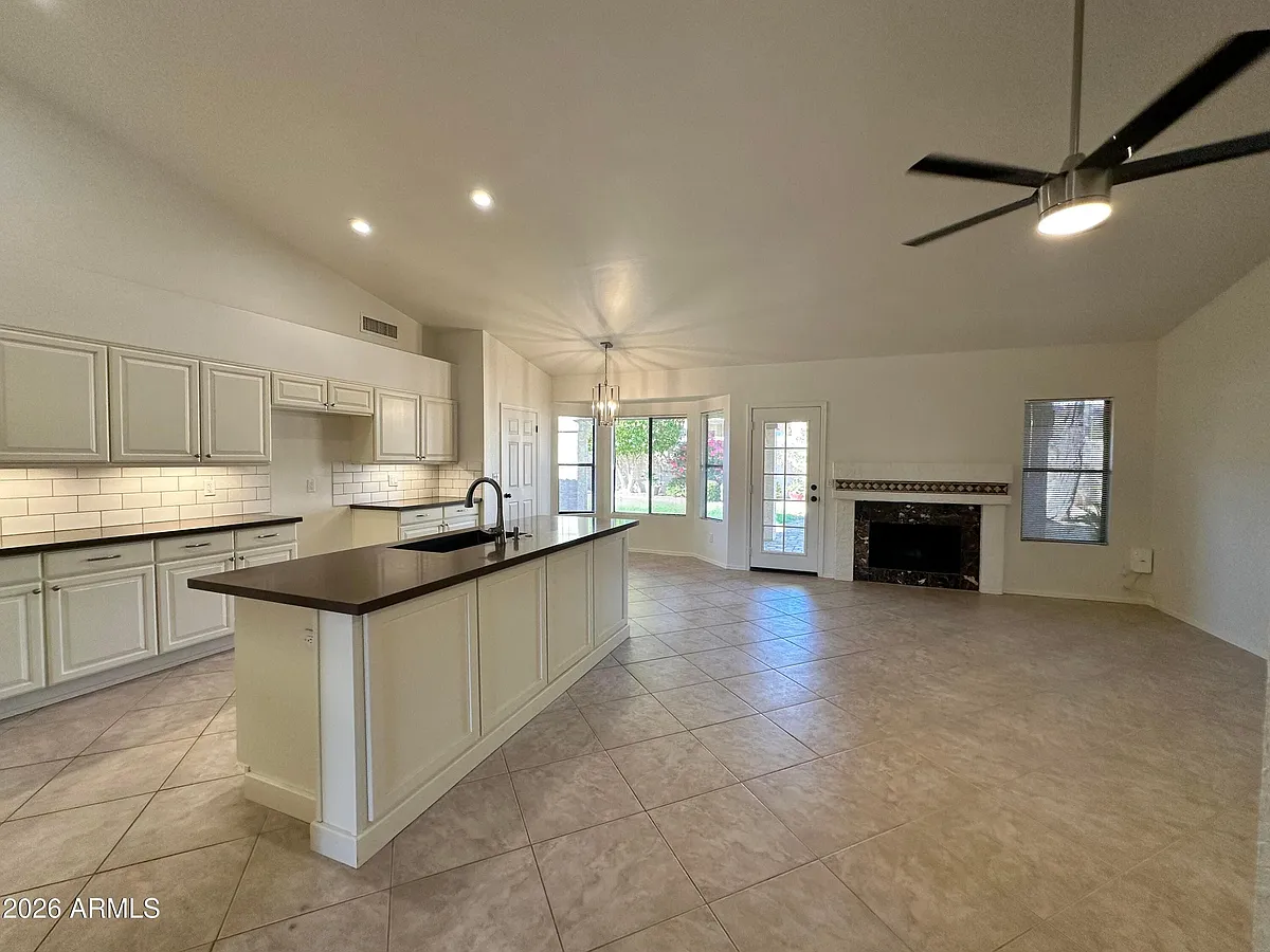 Building Photo - 3618 E Goldfinch Gate Ln