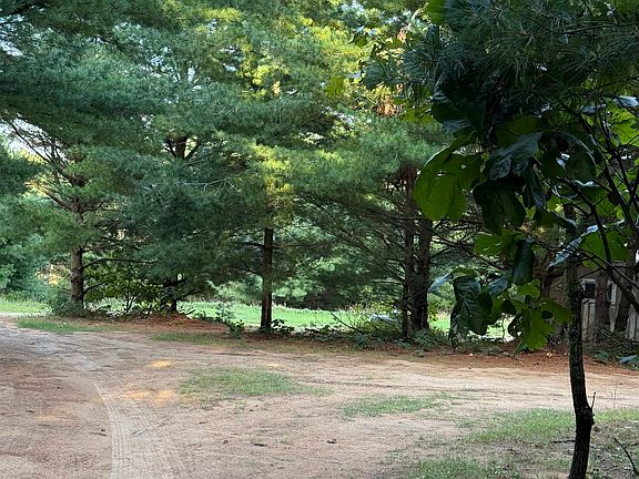 2nd image of N7456 4th Ave